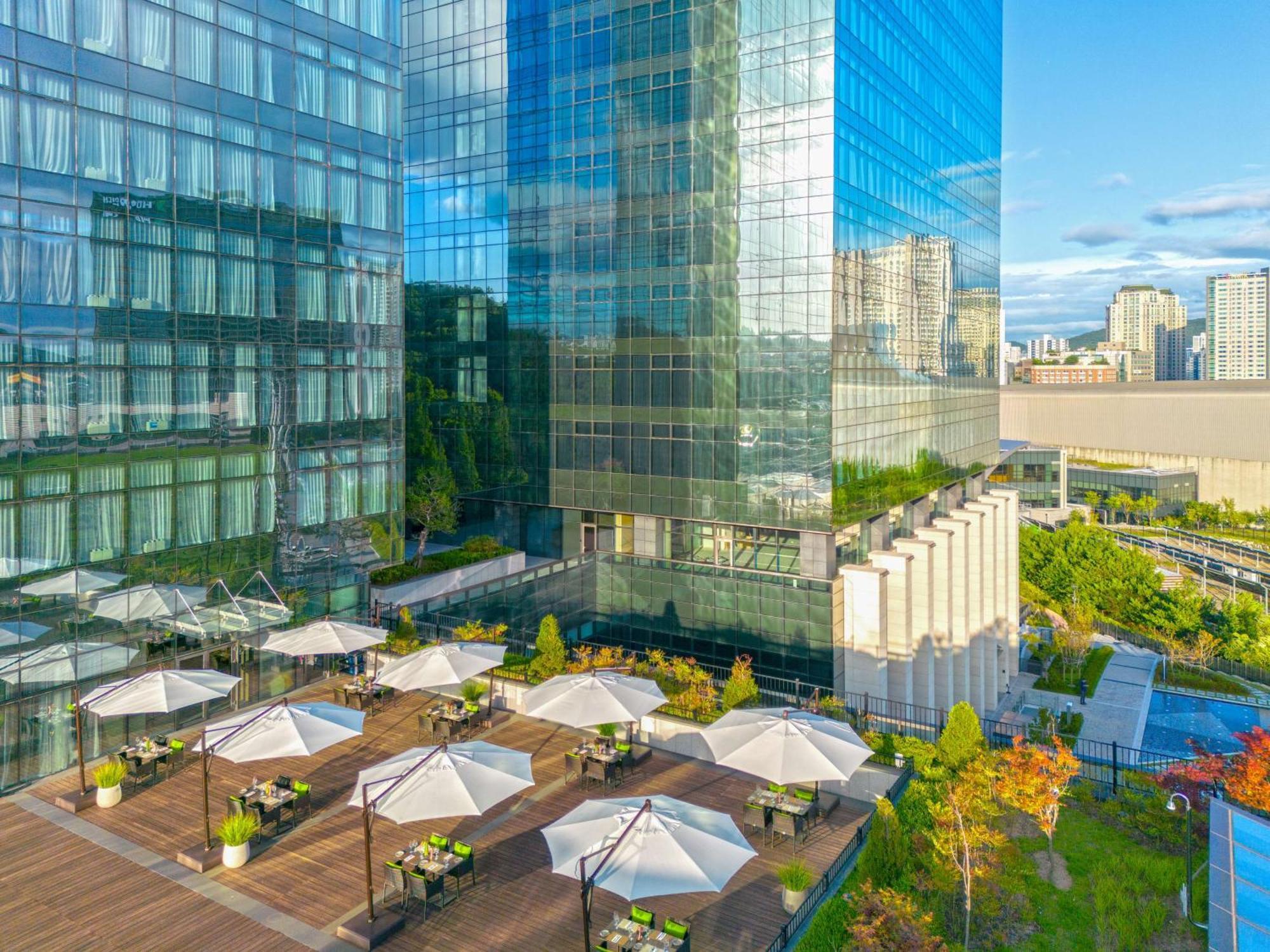 Doubletree By Hilton Seoul Pangyo Residences Сеонгнам Екстериор снимка
