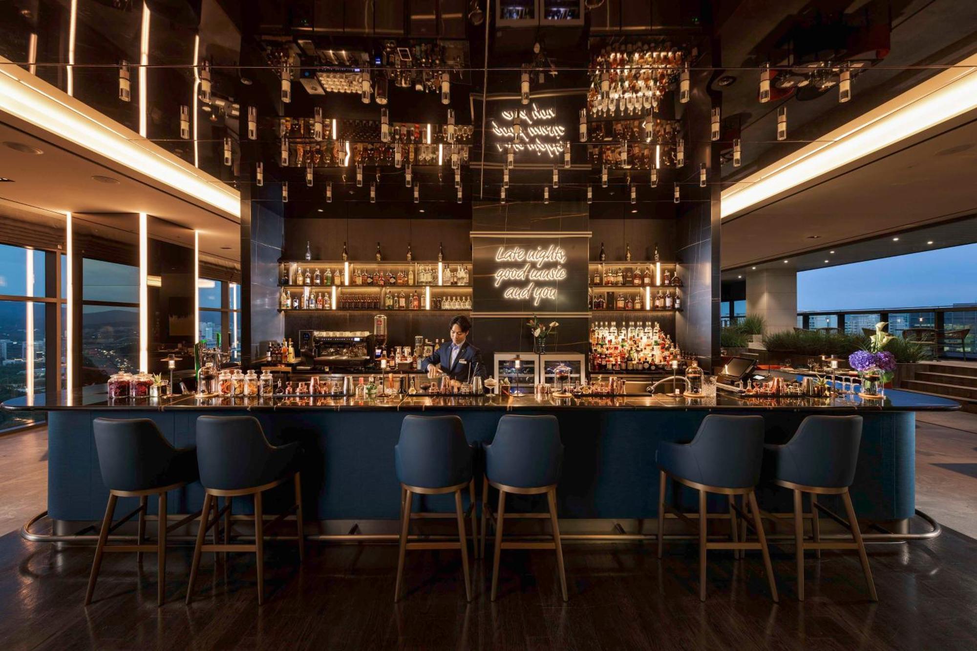 Doubletree By Hilton Seoul Pangyo Residences Сеонгнам Екстериор снимка
