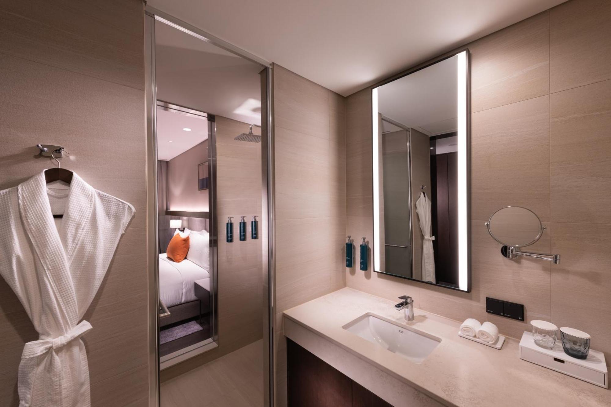 Doubletree By Hilton Seoul Pangyo Residences Сеонгнам Екстериор снимка