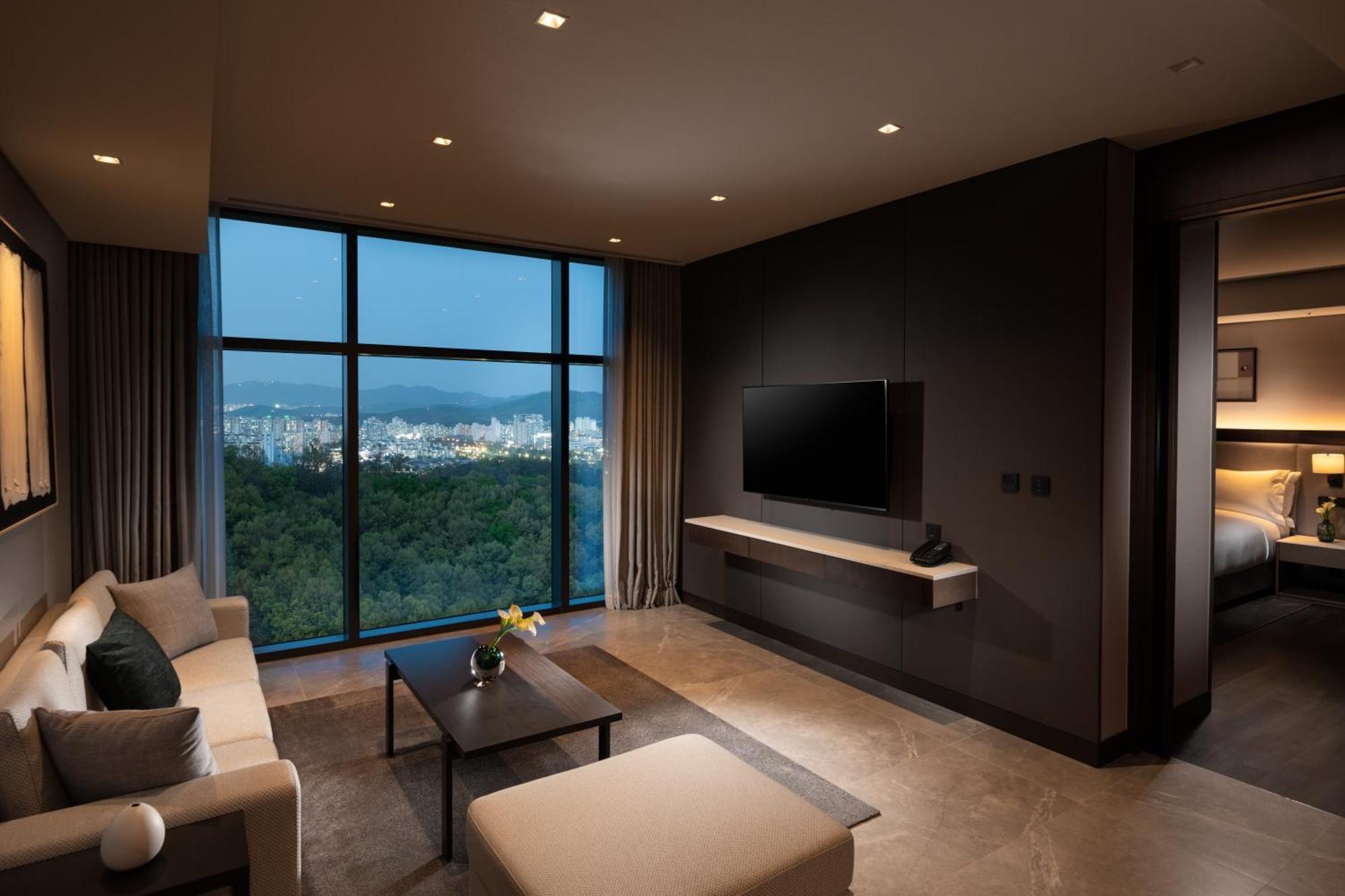 Doubletree By Hilton Seoul Pangyo Residences Сеонгнам Екстериор снимка