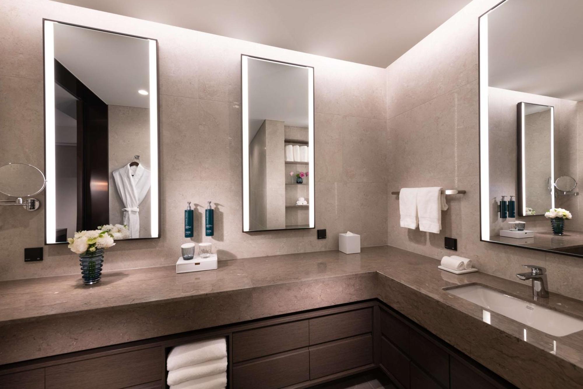 Doubletree By Hilton Seoul Pangyo Residences Сеонгнам Екстериор снимка