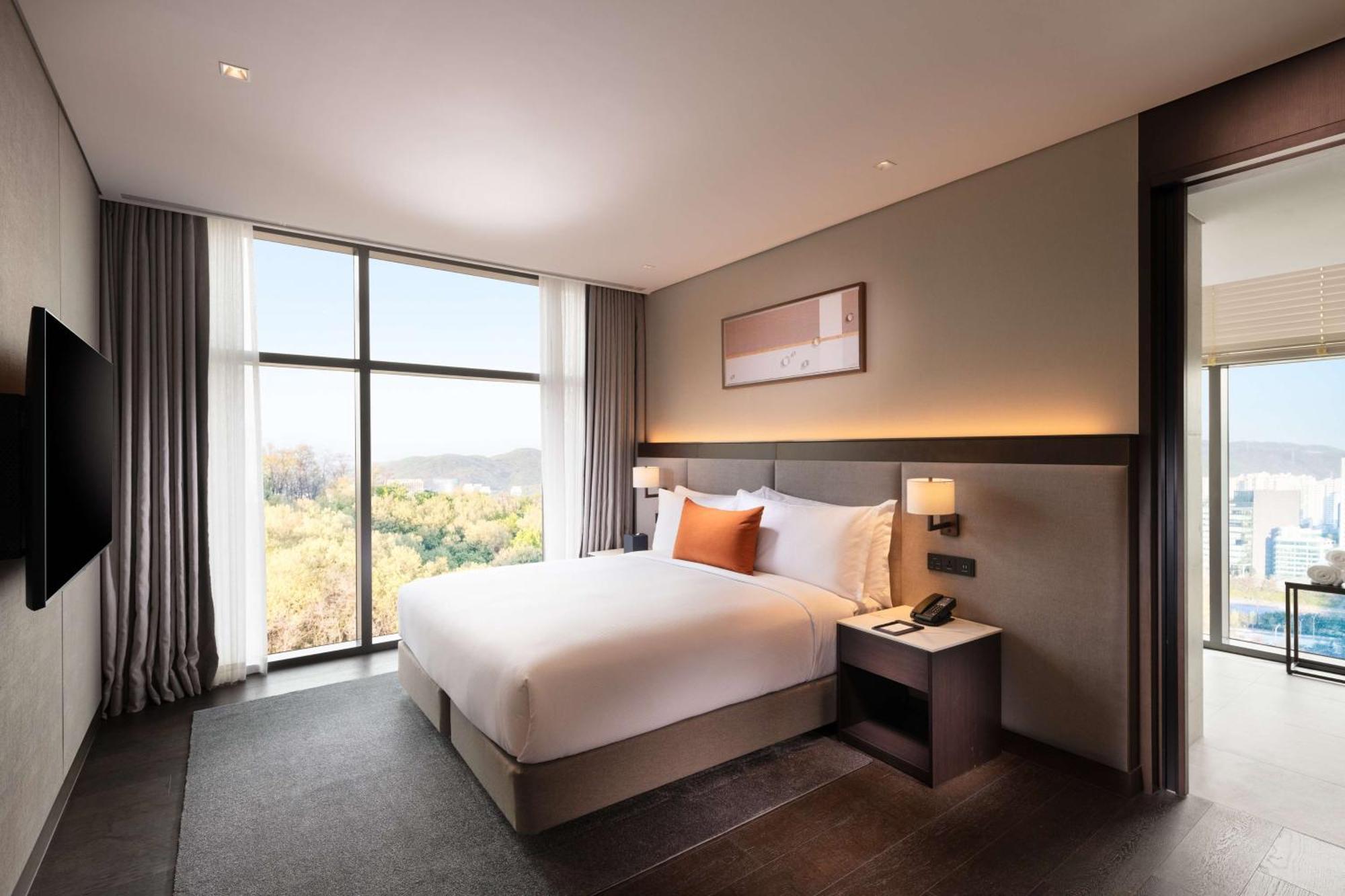 Doubletree By Hilton Seoul Pangyo Residences Сеонгнам Екстериор снимка