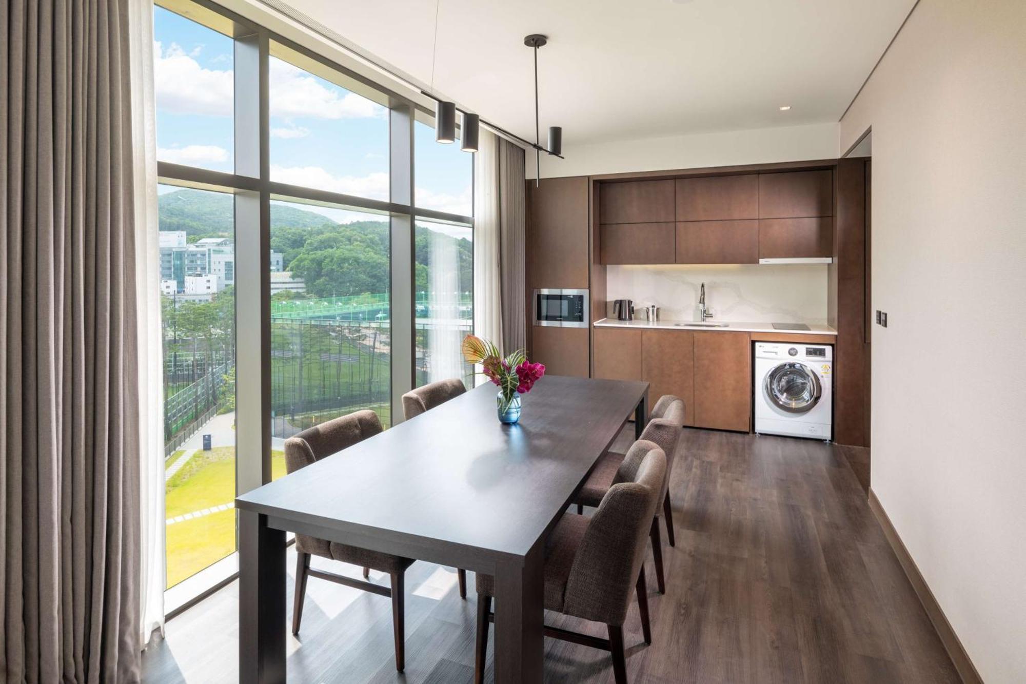 Doubletree By Hilton Seoul Pangyo Residences Сеонгнам Екстериор снимка