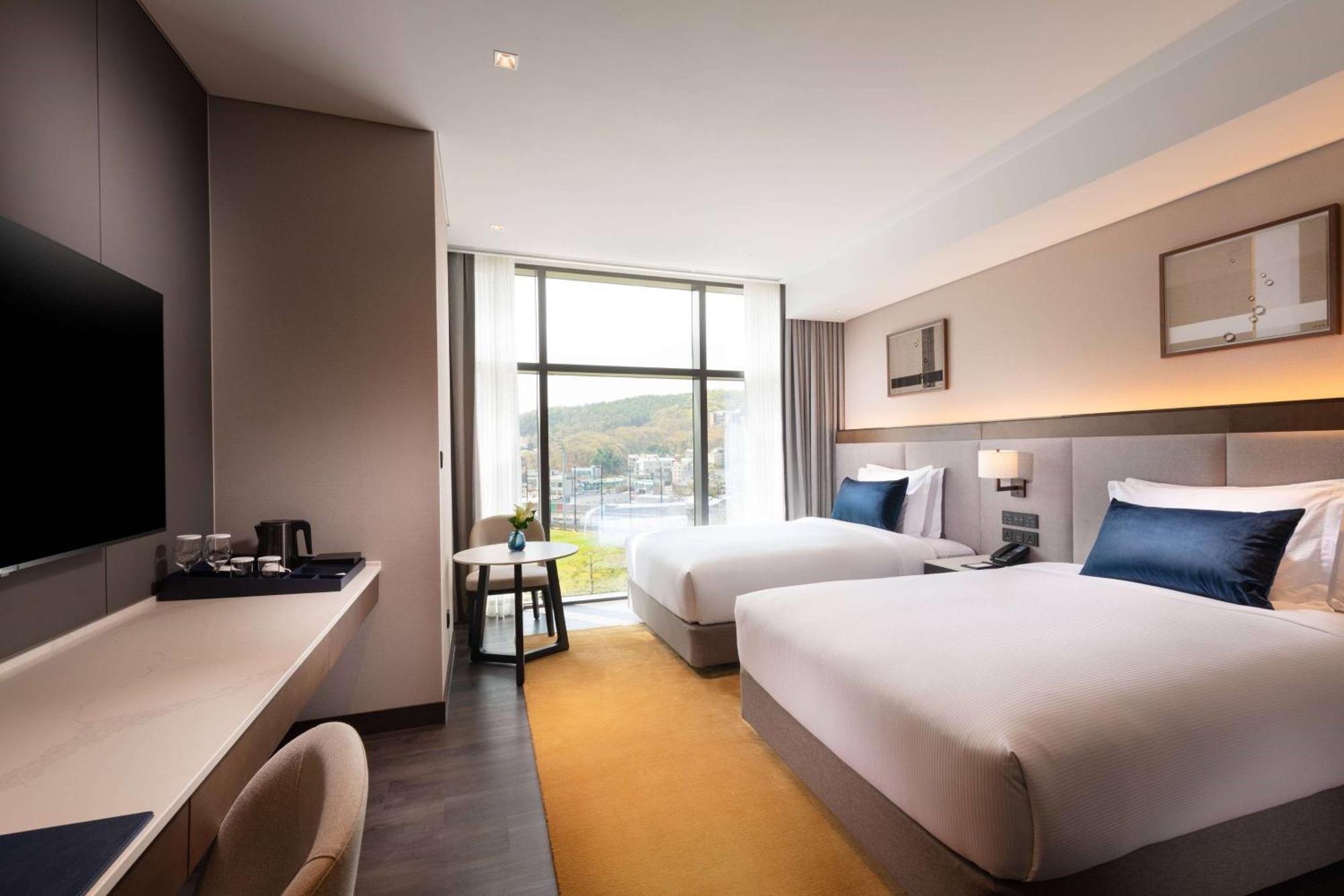 Doubletree By Hilton Seoul Pangyo Residences Сеонгнам Екстериор снимка